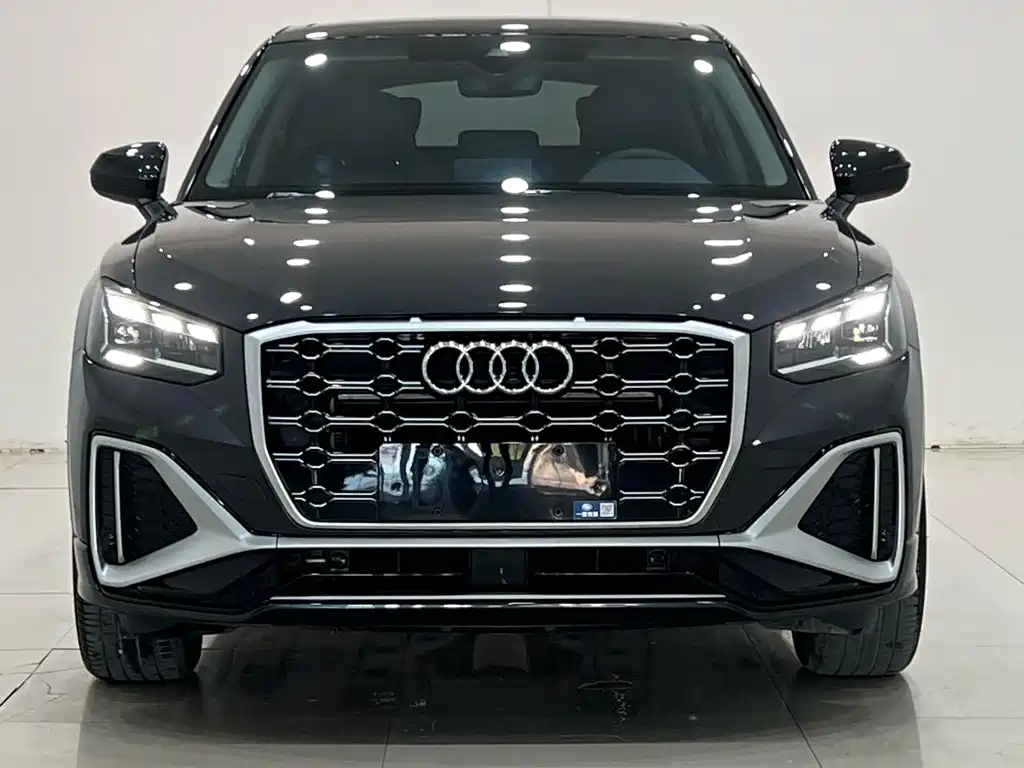 Audi Q2L — миниатюра 2