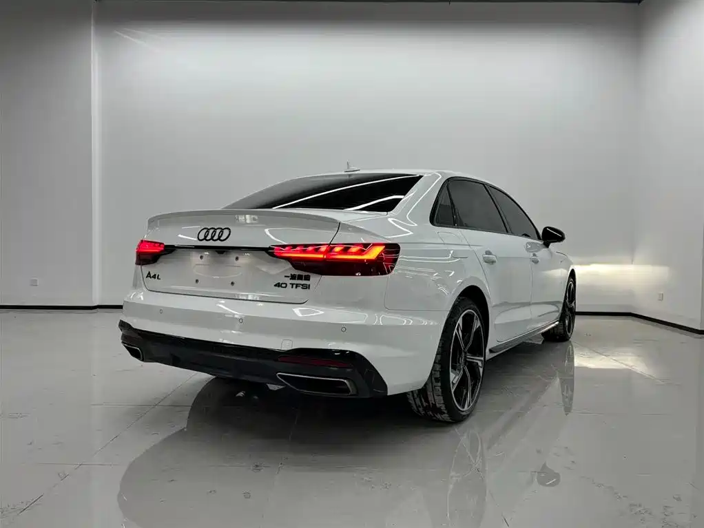 Audi A4L id 4622391 из Китая 12