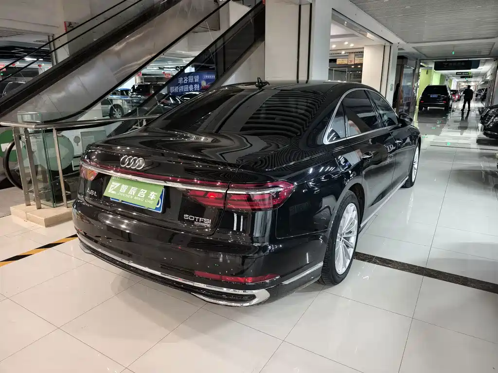 Audi A8 — миниатюра 8
