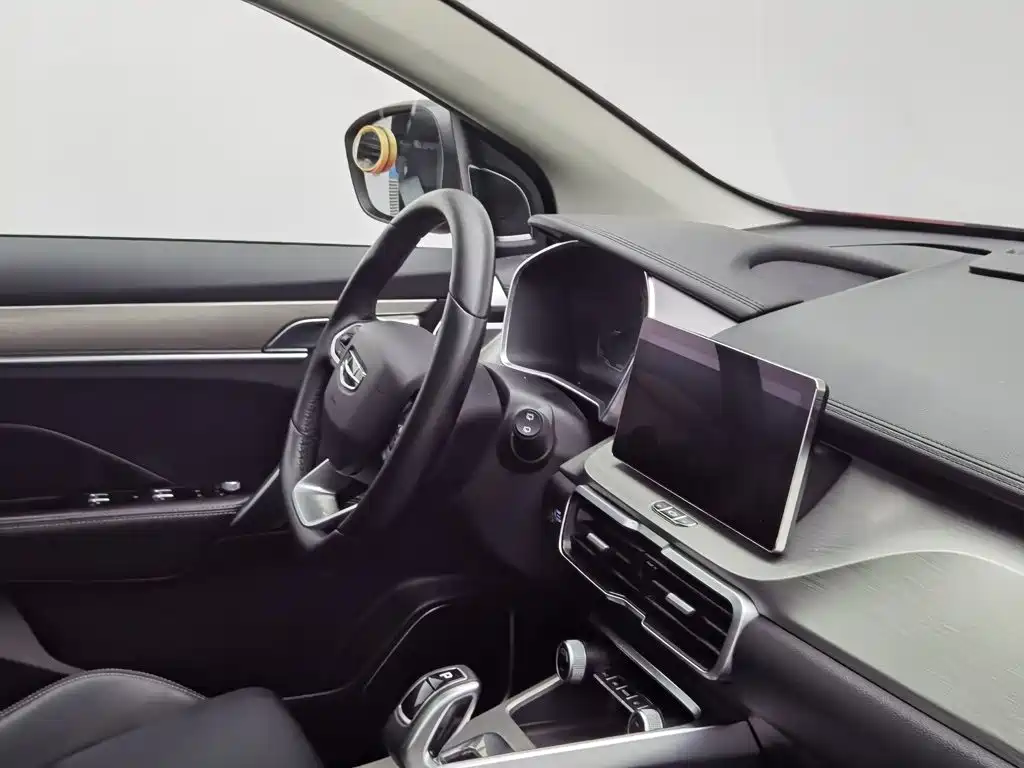 Geely Binyue — миниатюра 22