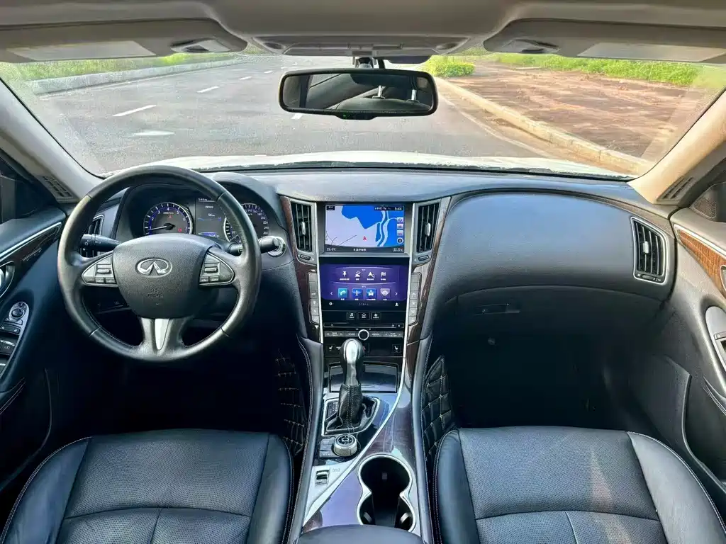 Infiniti Q50L — миниатюра 5