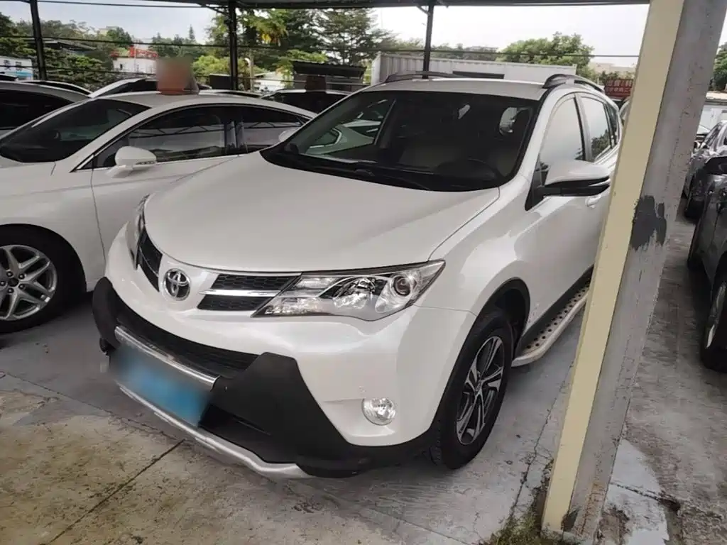 Toyota RAV4 — миниатюра 2