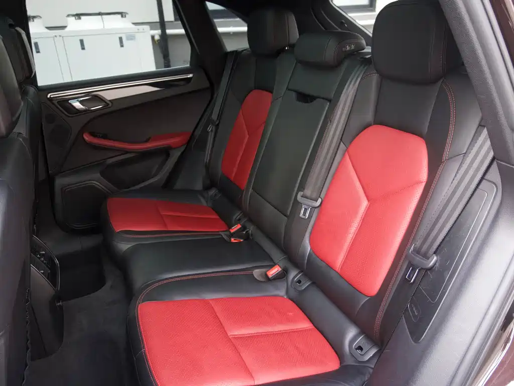 Porsche Macan — миниатюра 18