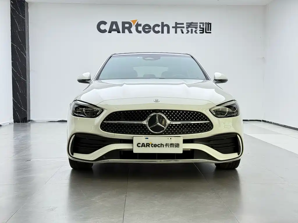 Mercedes-Benz C-Class — миниатюра 2
