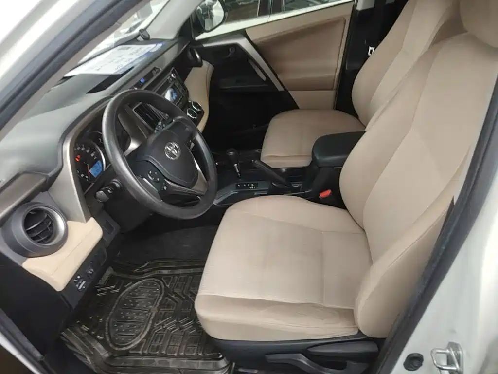 Toyota RAV4 — миниатюра 15