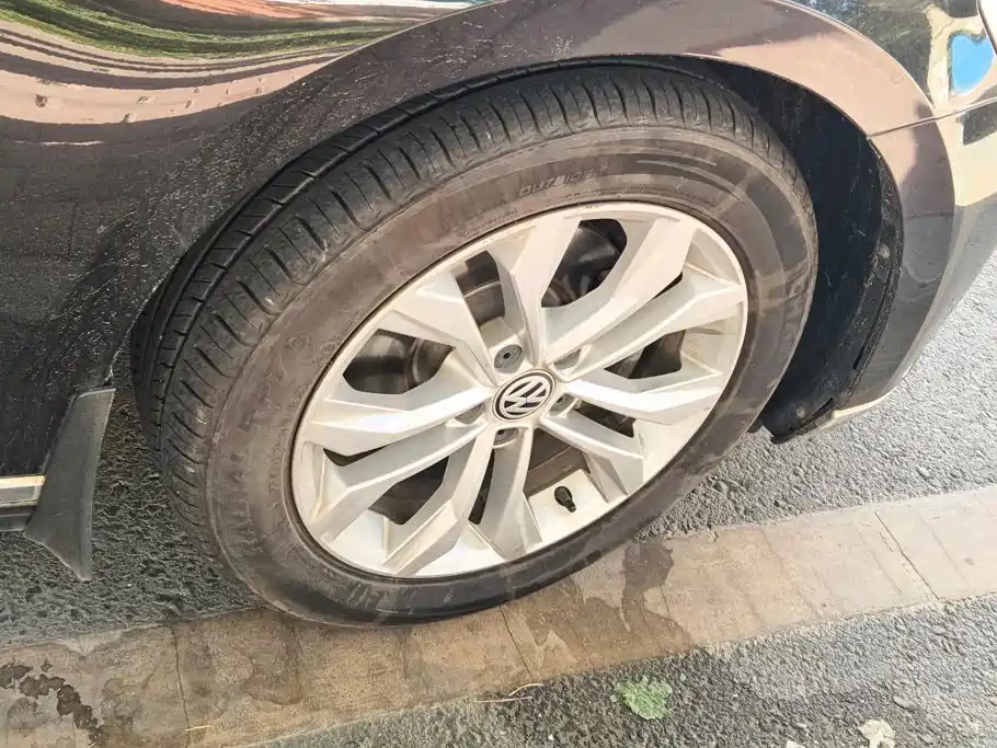Volkswagen Magotan — миниатюра 6