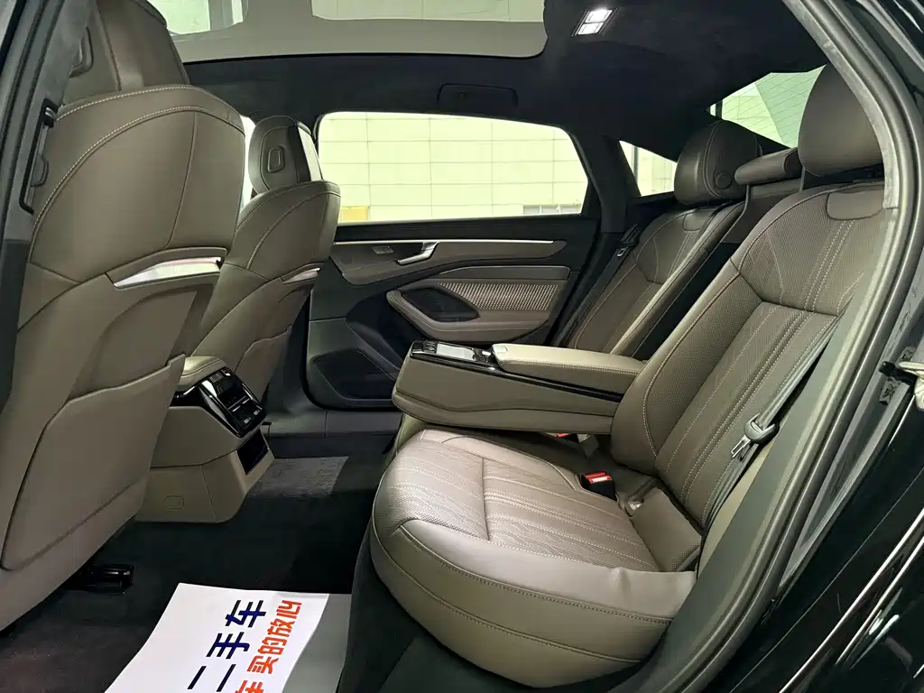 Audi A6L — миниатюра 7