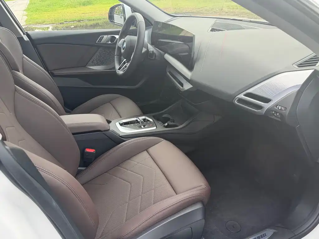 BMW 2 Series — миниатюра 11