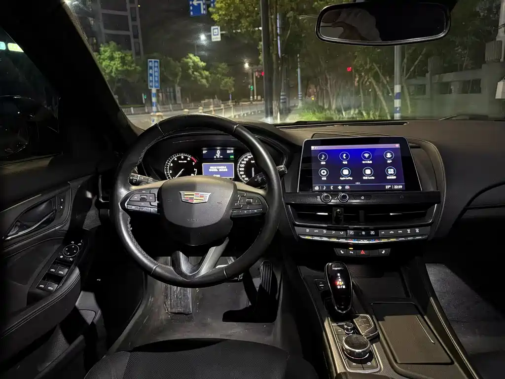 Cadillac CT5 — миниатюра 7