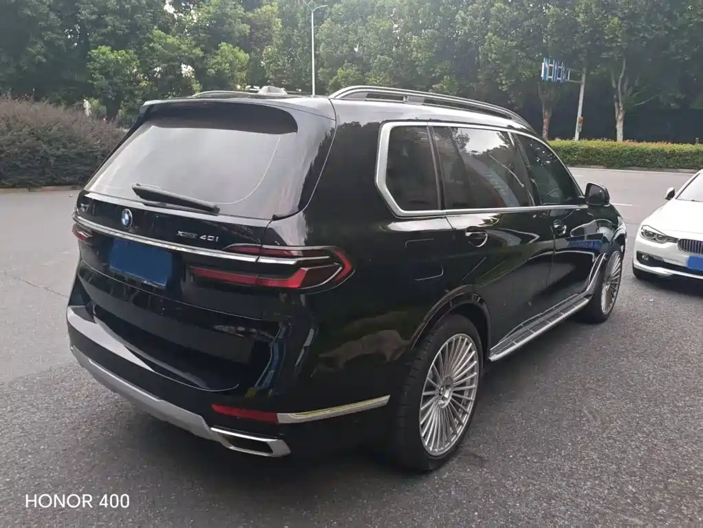 BMW X7 — миниатюра 2