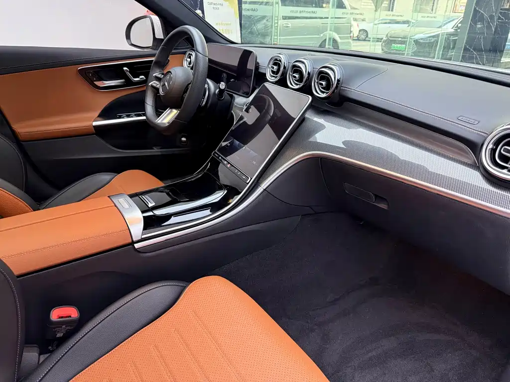Mercedes-Benz C-Class — миниатюра 14