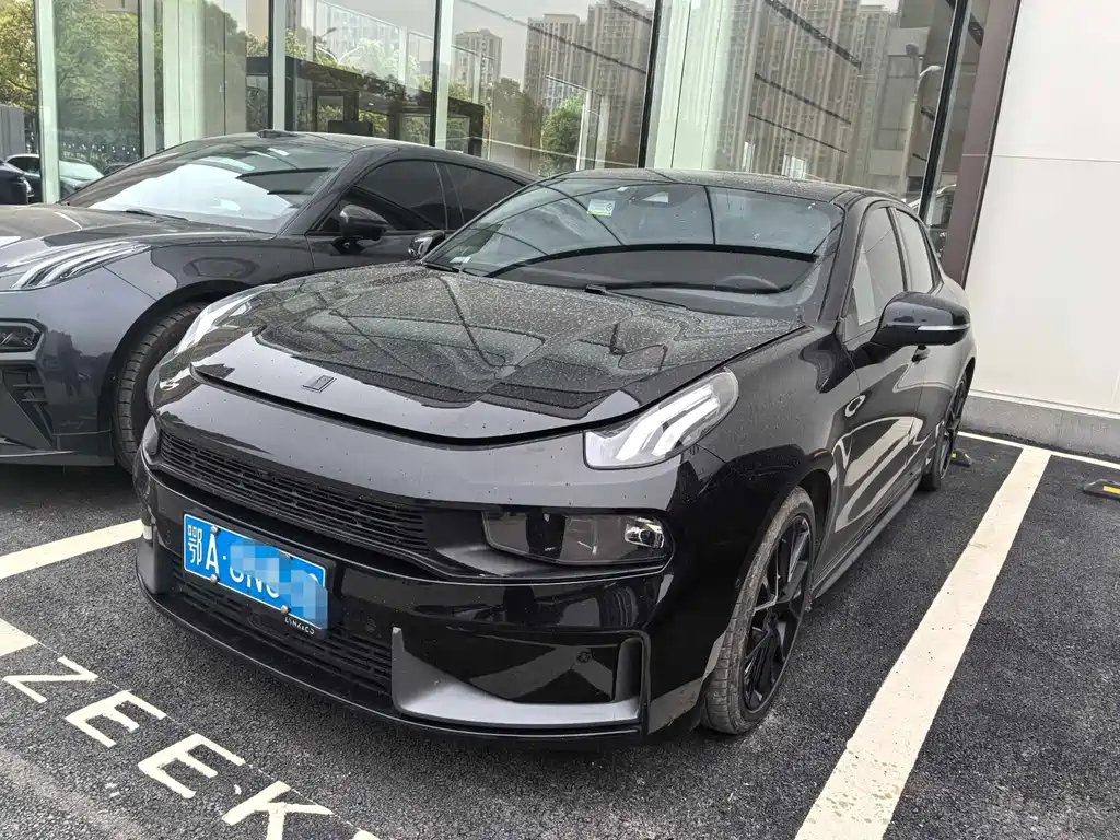 Lynk & Co 03 2022