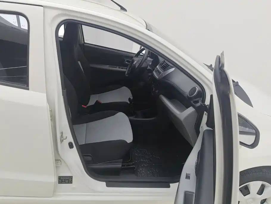 Suzuki Alto — миниатюра 8
