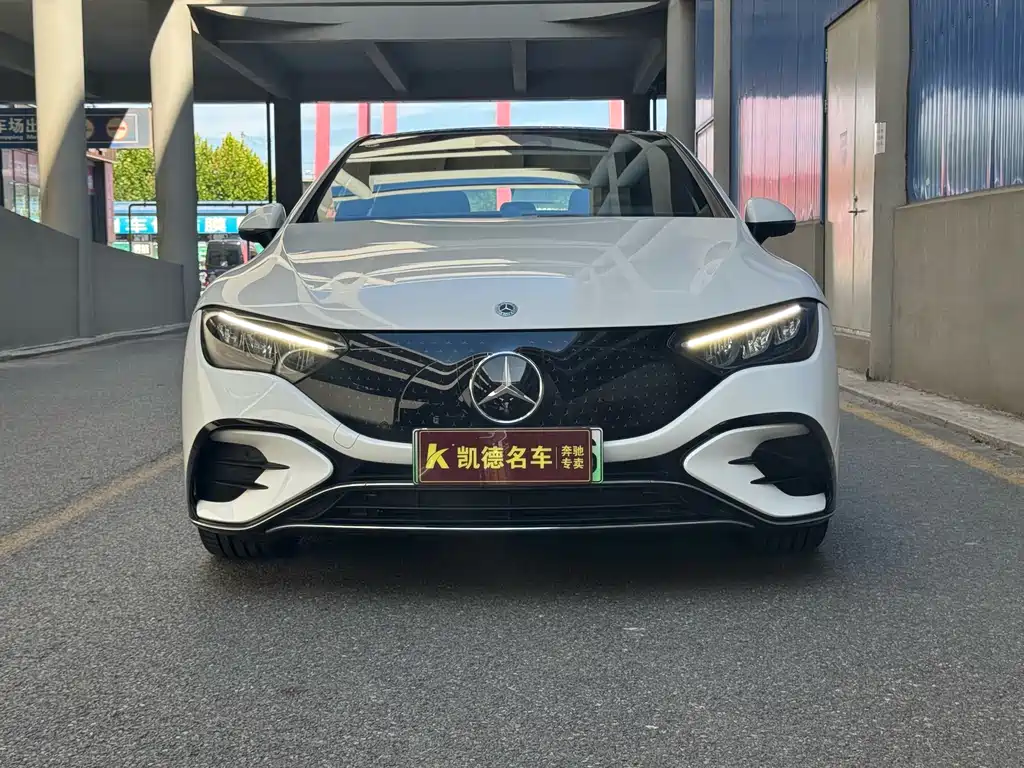 Mercedes-Benz EQE