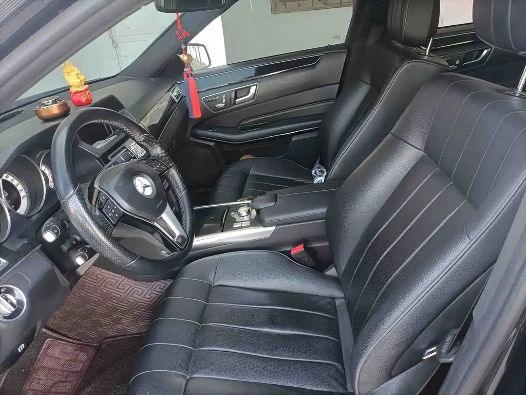 Mercedes-Benz E-Class — миниатюра 5