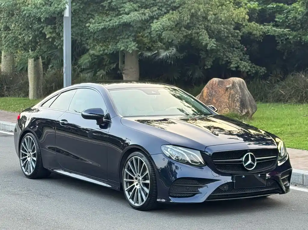 Mercedes-Benz E-Class (Import) — миниатюра 3