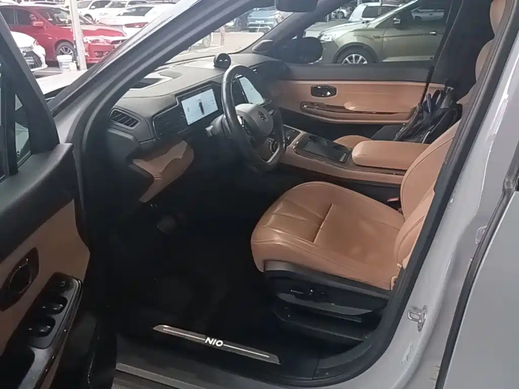 NIO ES8 — миниатюра 16
