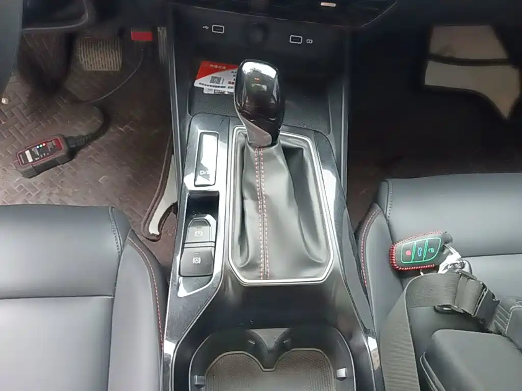 MG MG5 — миниатюра 14