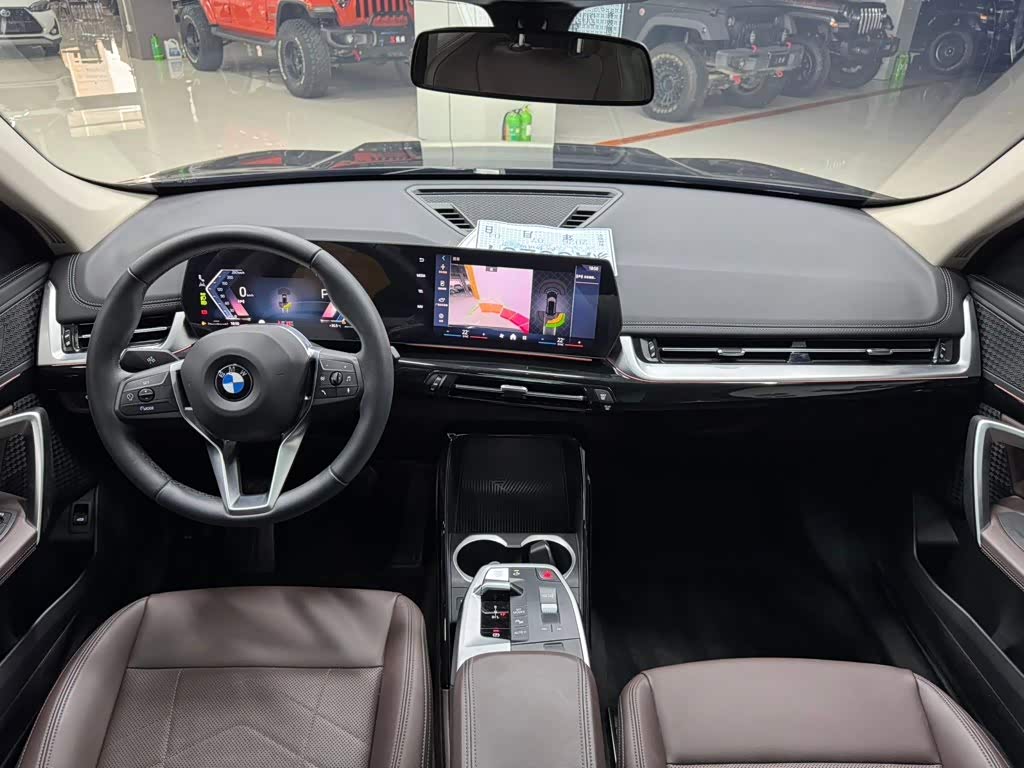 BMW X1 1.5 л 2023 г. Чёрный, пробег 20000 км