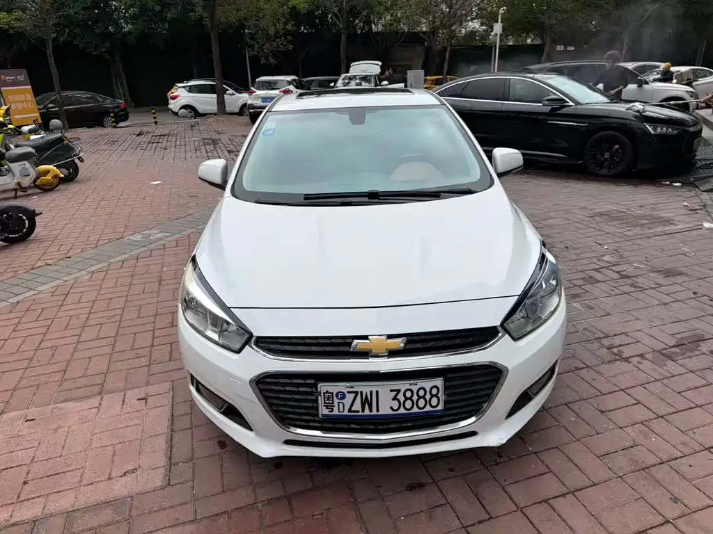 CHEVROLET CRUZE