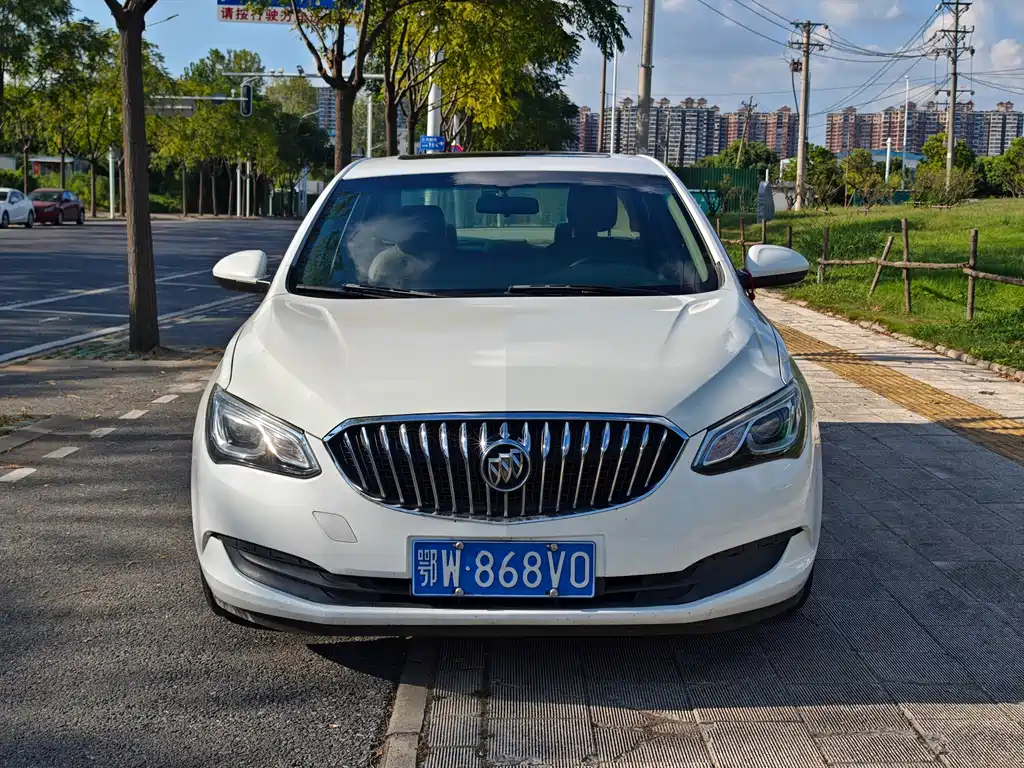 Buick Excelle — миниатюра 2