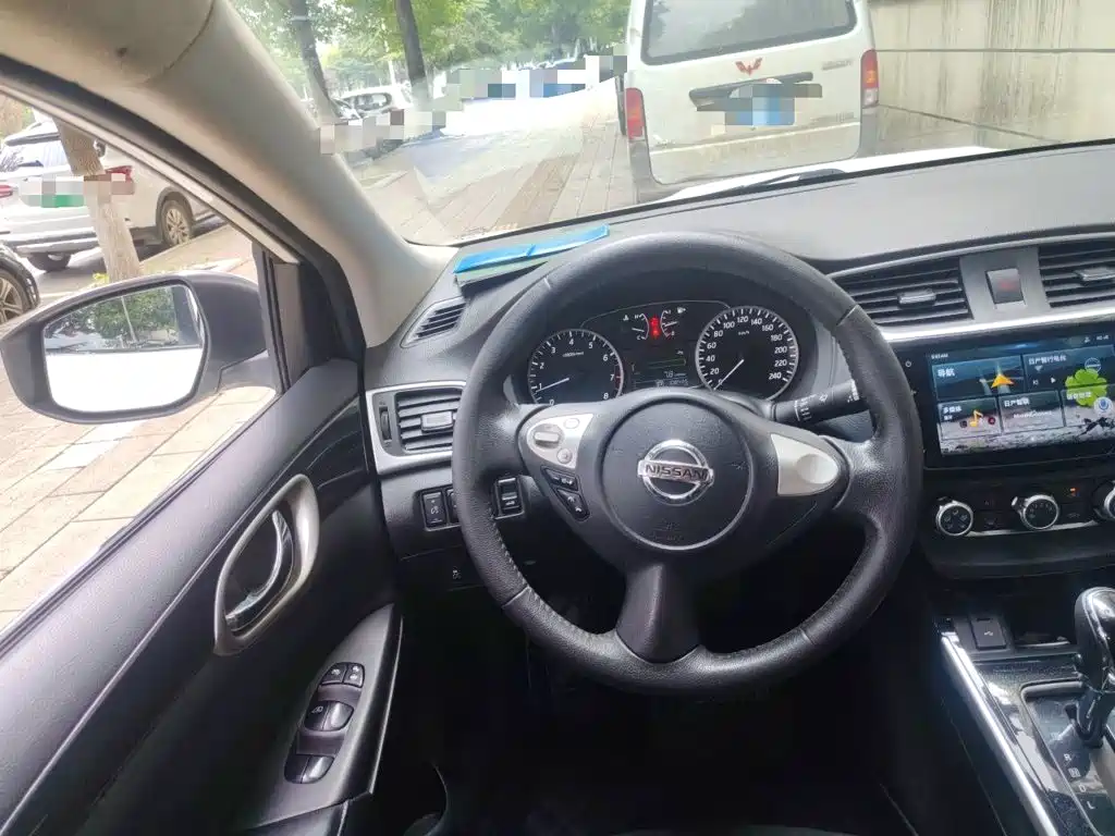 Nissan Sylphy — миниатюра 3