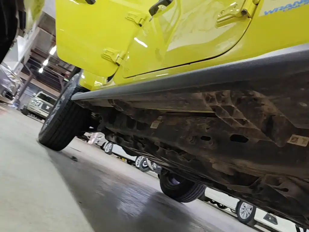Jeep Wrangler PHEV — миниатюра 21