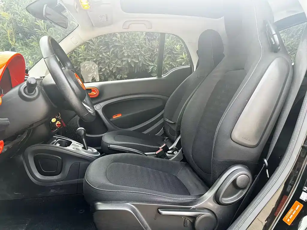 smart Smart Fortwo — миниатюра 7