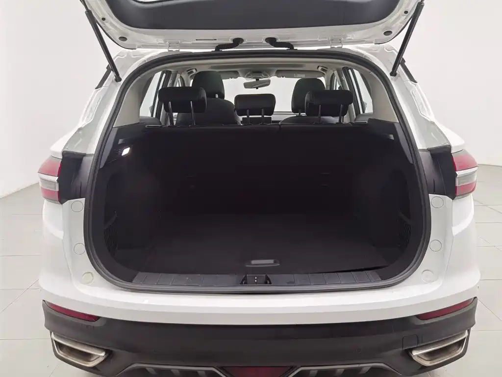 Geely Binyue — миниатюра 16
