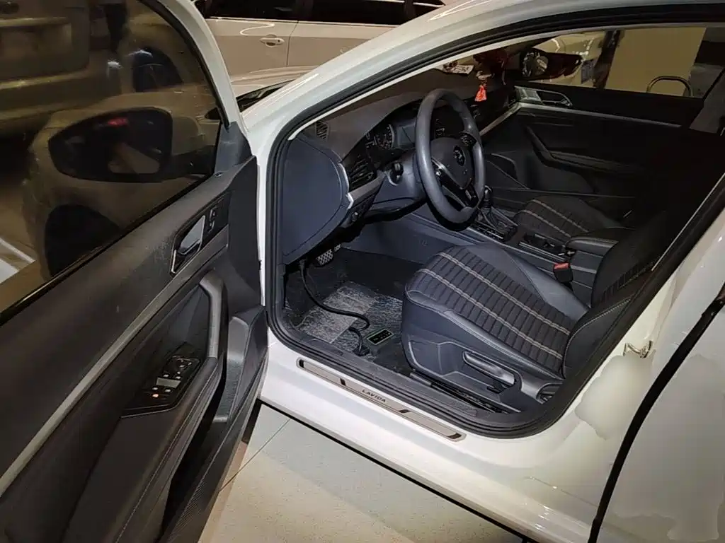 Volkswagen Lavida — миниатюра 16