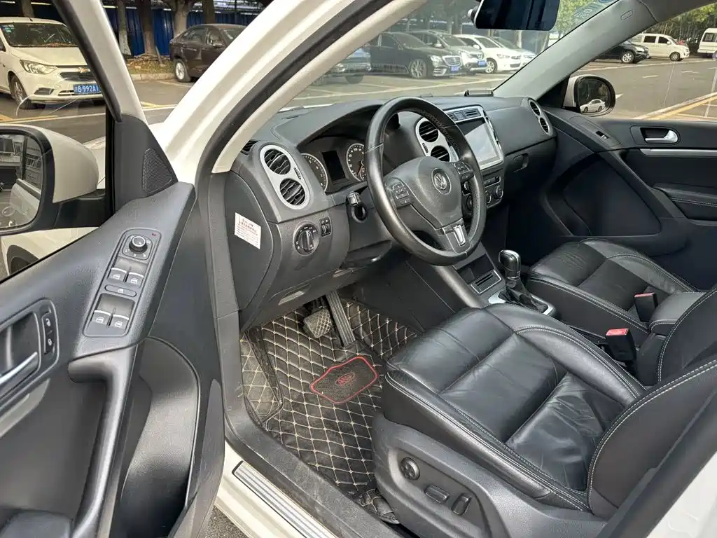 Volkswagen Tiguan — миниатюра 8