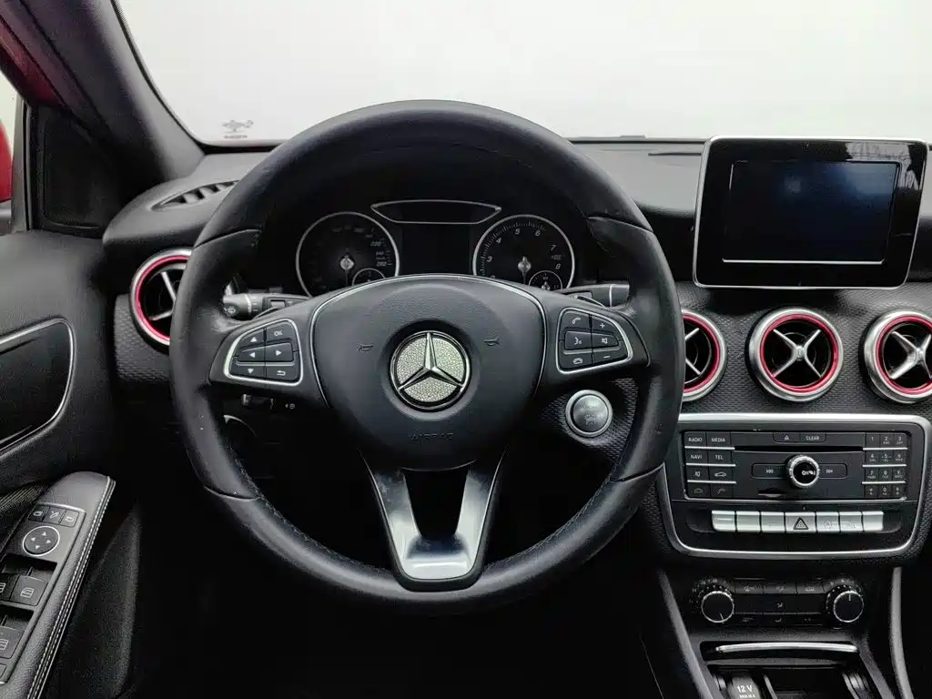 Mercedes-Benz A-Class (Import) — миниатюра 11