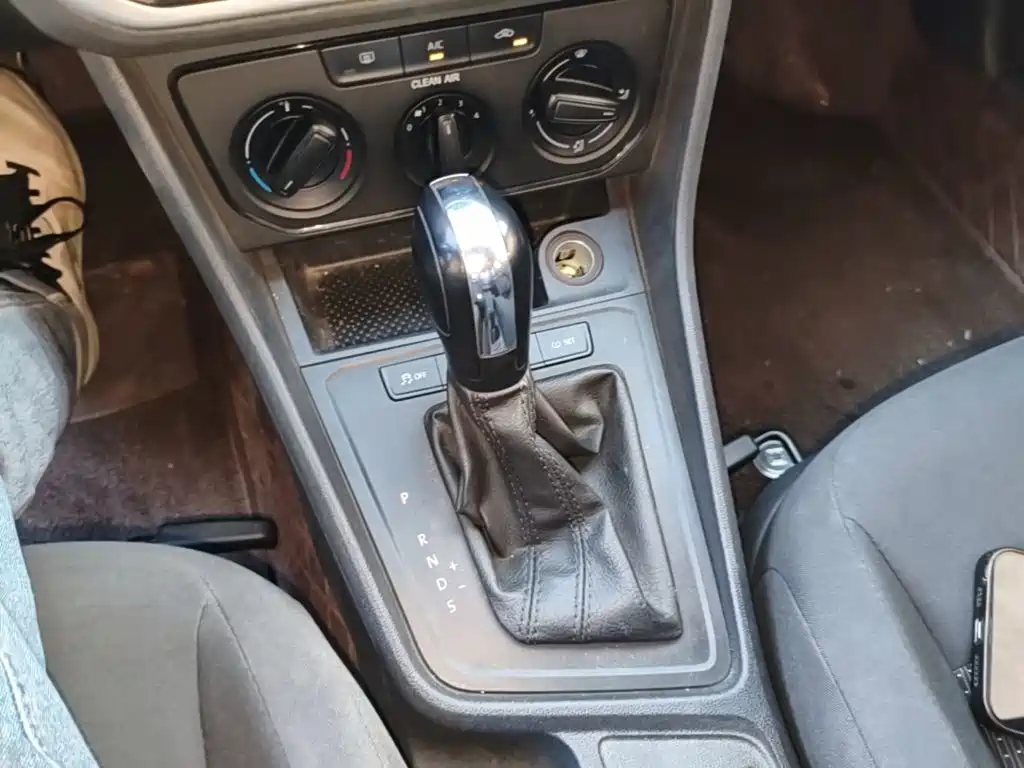 Volkswagen Lavida — миниатюра 19
