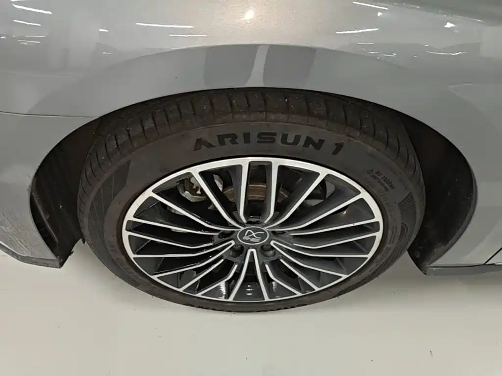 BYD Han — миниатюра 23