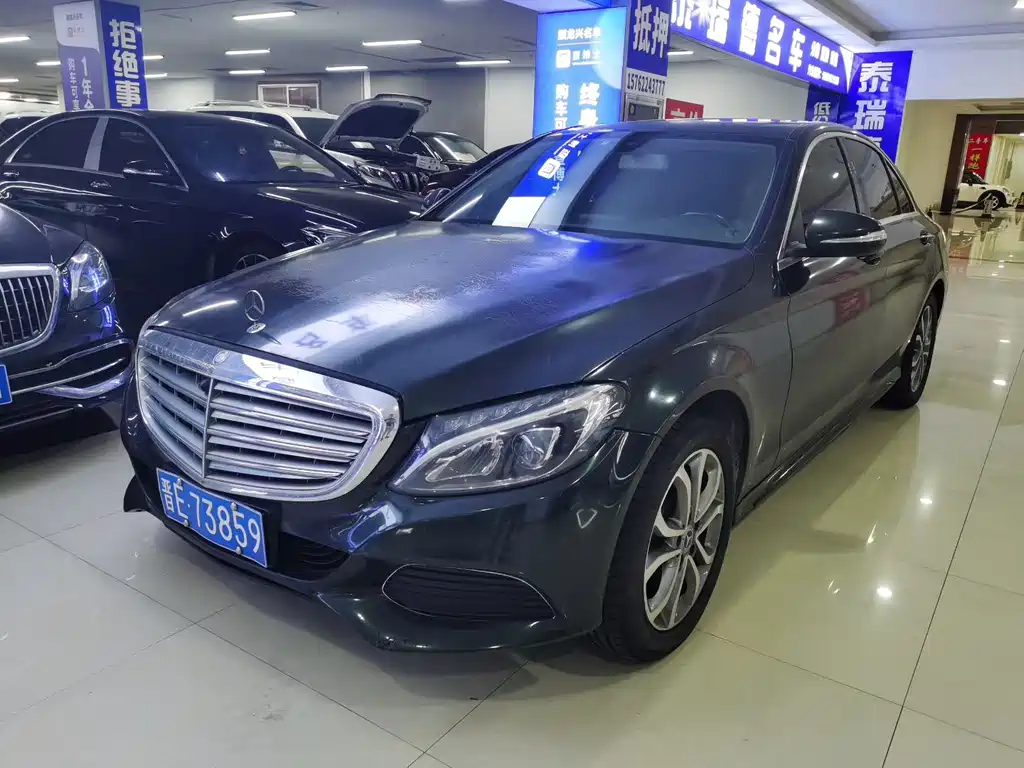 Mercedes-Benz C-Class — миниатюра 3