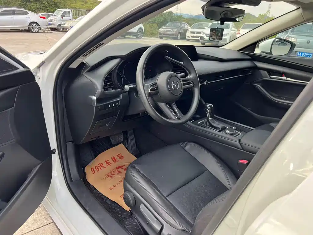 Mazda 3 Axela — миниатюра 6