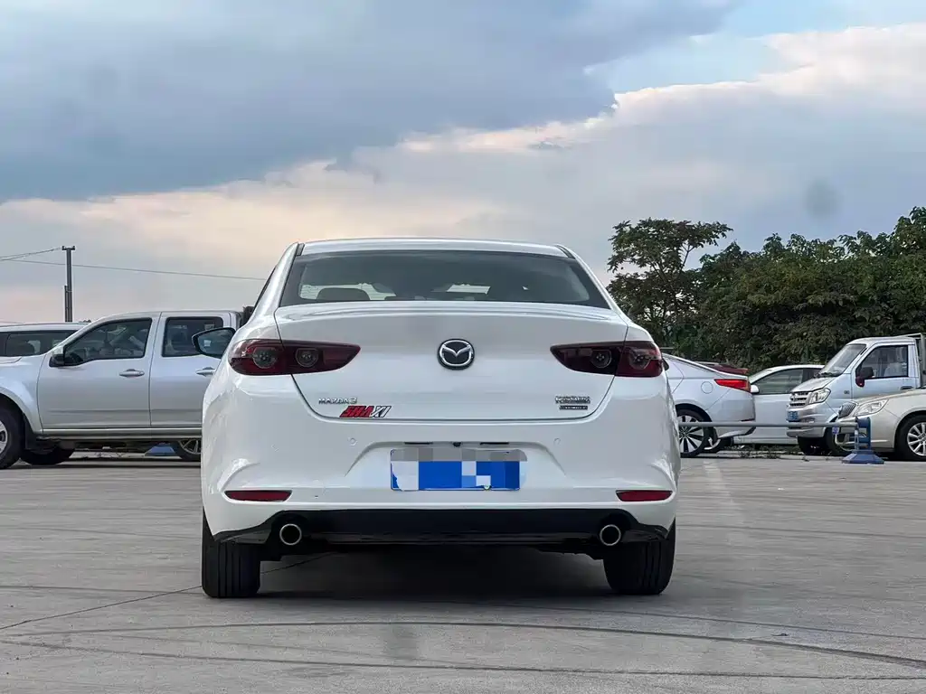 Mazda 3 Axela — миниатюра 17
