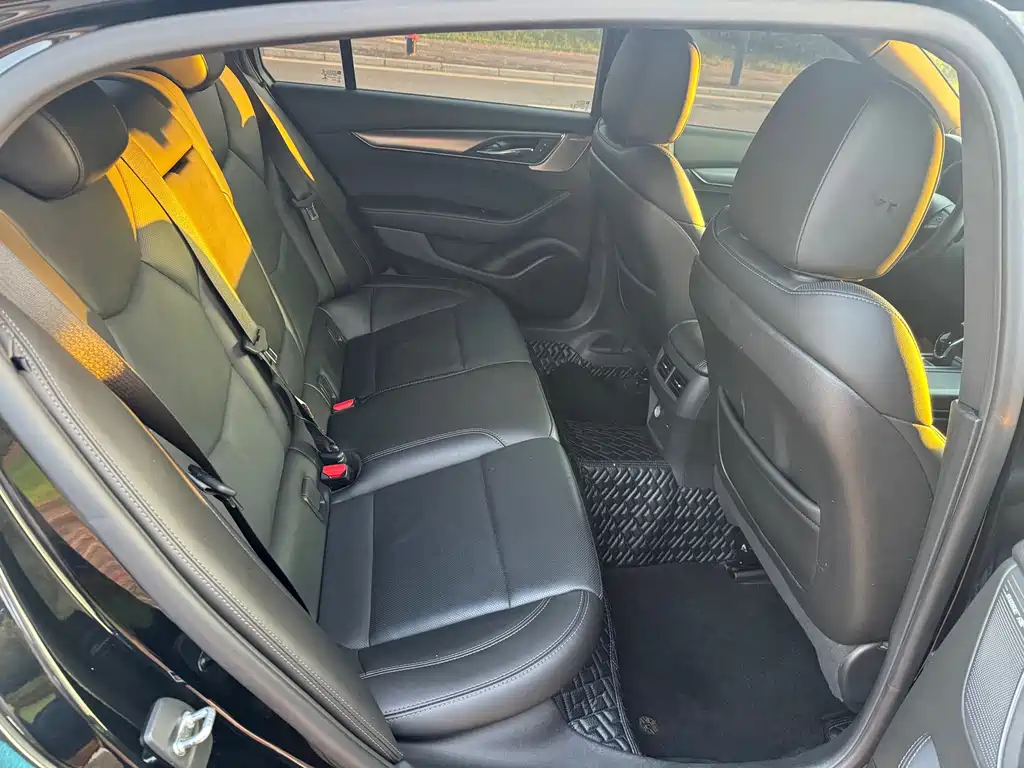 Cadillac CT5 — миниатюра 6