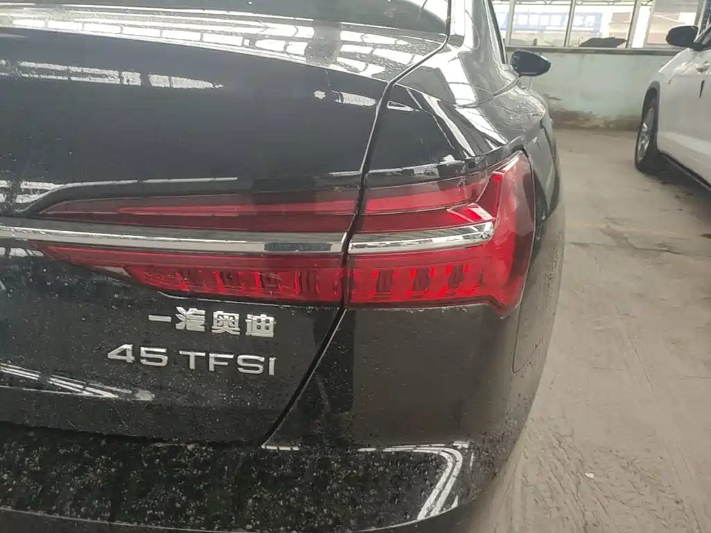 Audi A6L — миниатюра 8