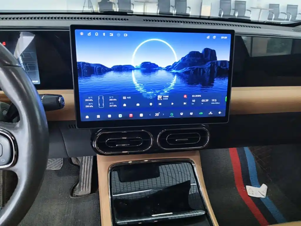 Leapmotor Leapmotor C01 — миниатюра 13