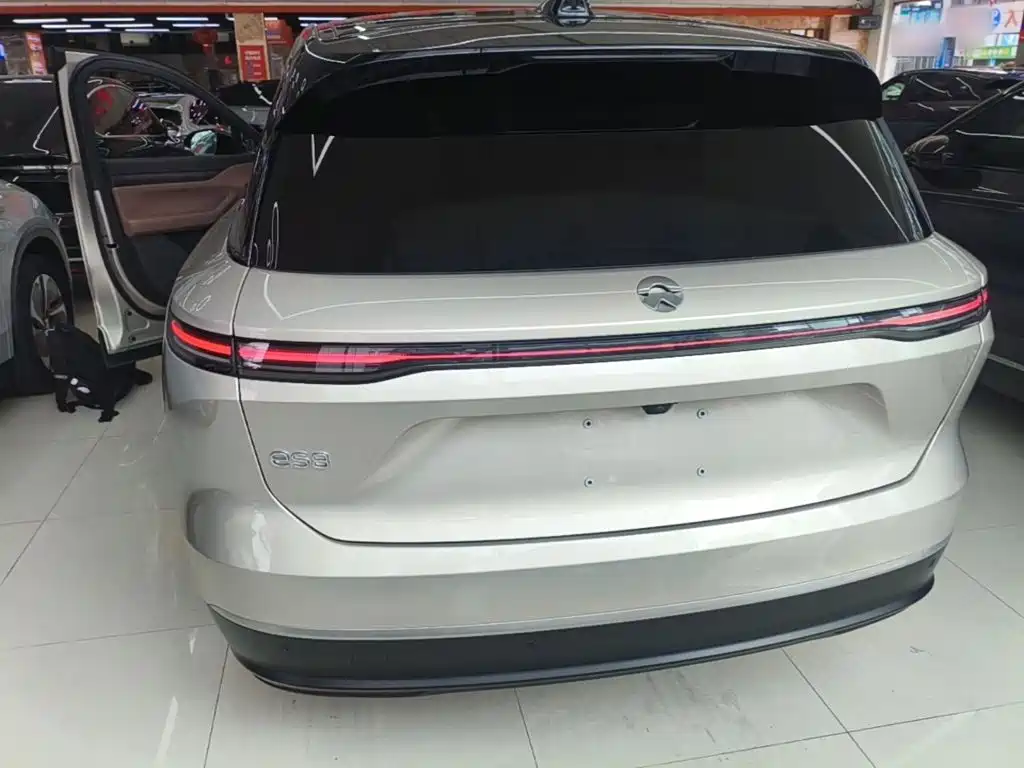 NIO ES8 — миниатюра 6