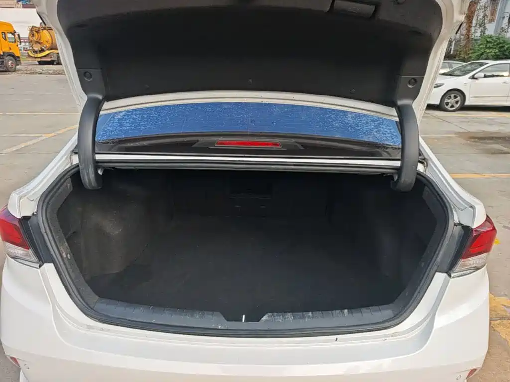Hyundai Sonata — миниатюра 19
