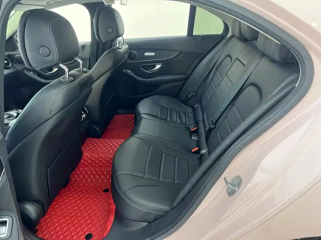 Mercedes-Benz C-Class — миниатюра 4