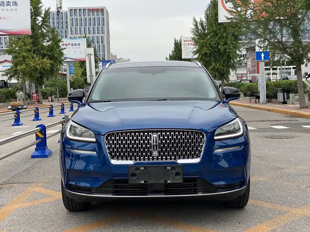 Lincoln Corsair — миниатюра 4