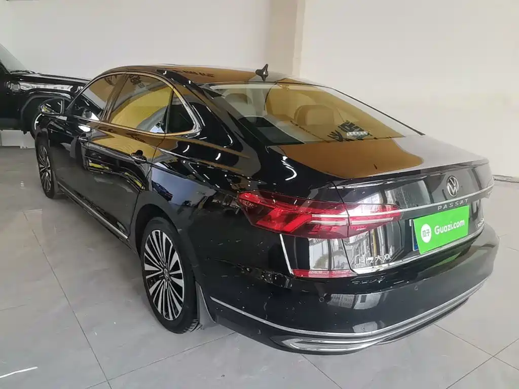 Volkswagen Passat — миниатюра 5
