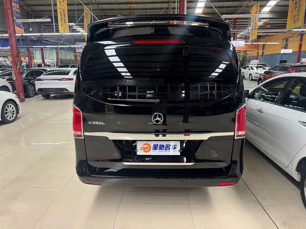 Mercedes-Benz V-Class — миниатюра 20