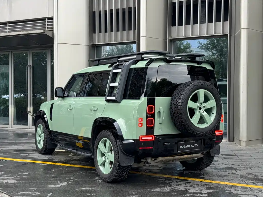 Land Rover Land Rover Defender 2023 110 3.0T P400 75