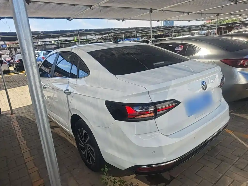Volkswagen Lavida — миниатюра 5