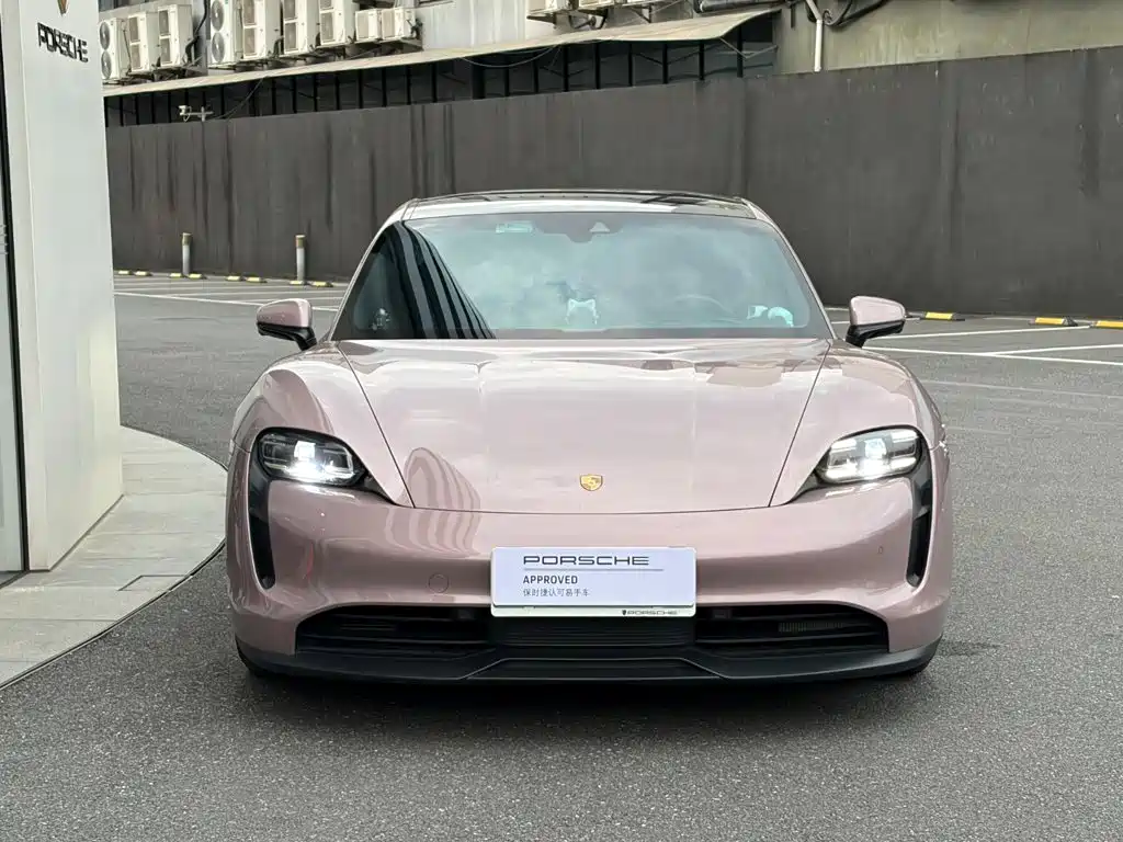 Porsche Taycan — миниатюра 2