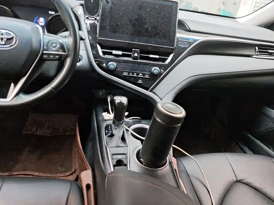 Toyota Camry — миниатюра 16